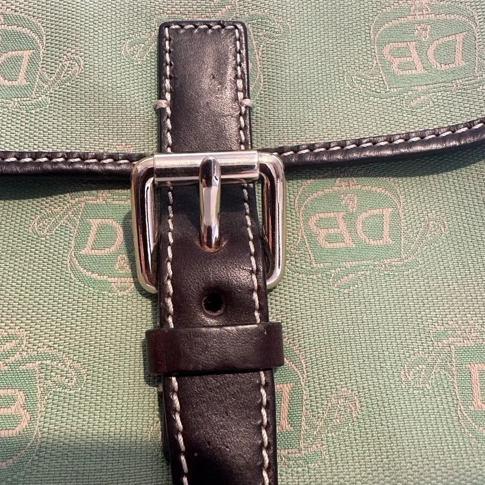 Dooney & Bourke Vintage Canvas Tote Bag Matching Coin Purse Set green/brown